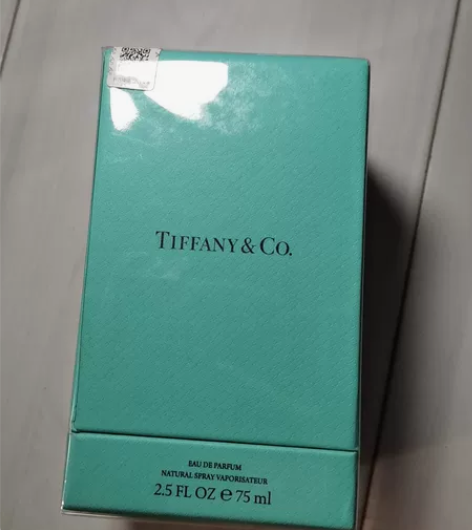 蒂芙尼钻石香水75ml，因为瓶子下手的，买...