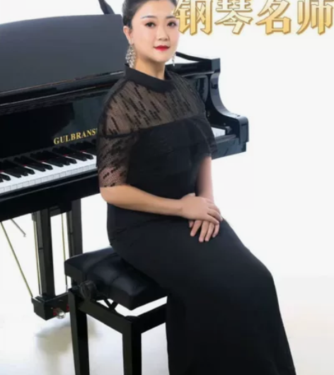 资深钢琴老师钢琴教师    教学经验十多年...