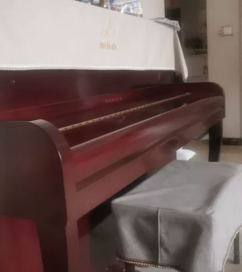 专业调音师调音，韩国三益钢琴！有需要的联系...