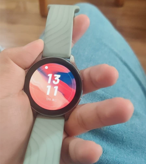 一加watch 银色 正常使用痕迹 没有大...