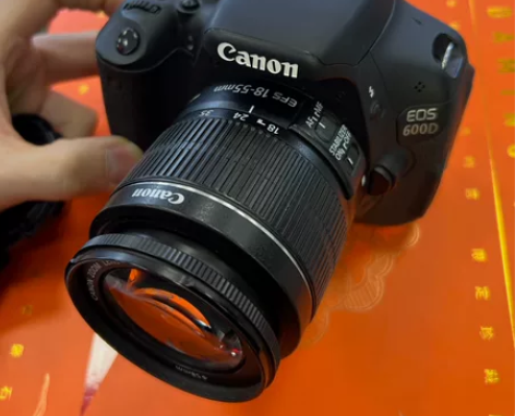 9新 佳能600D 18-55mm套机 单...