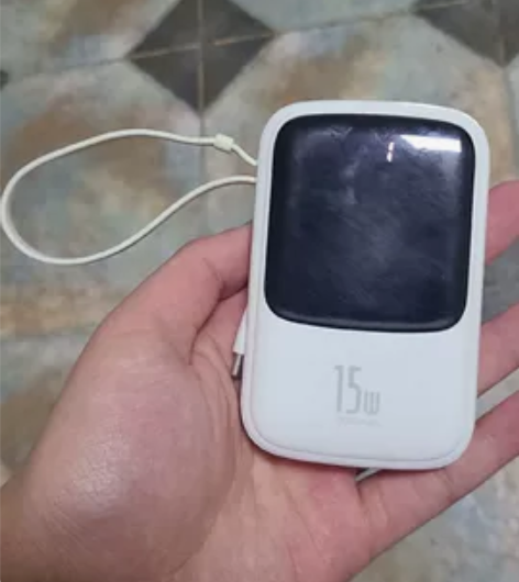 倍思 一万毫安充电宝 自带c口 15w快充...