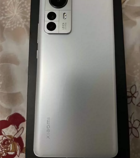 小米12Spro白色12256。9月11号...