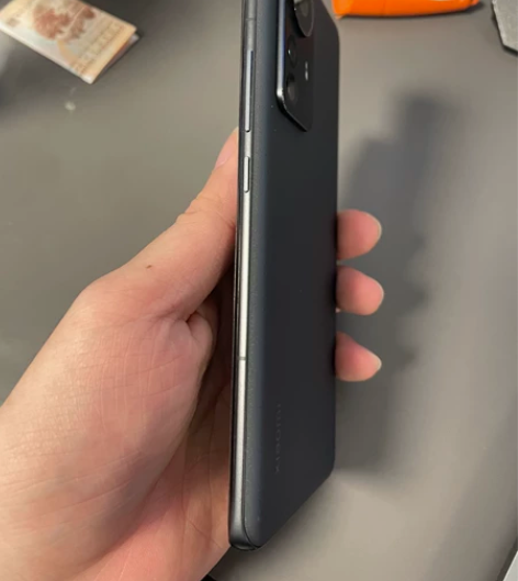 小米12s pro，黑色，10月激活，还有...