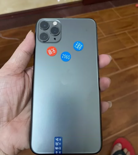 iPhone 11 Pro Max 美版无...