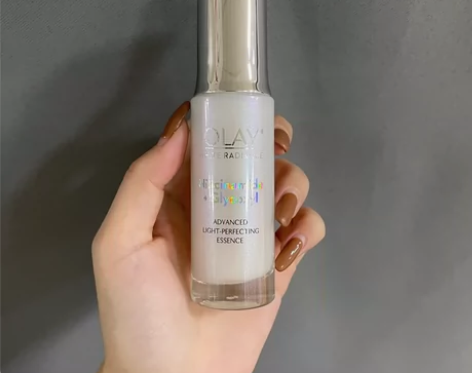 Olay 抗糖小白瓶光感水感美白精华 1瓶...