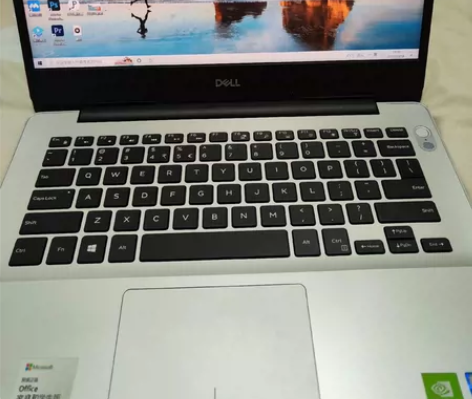 戴尔灵越 5488 14寸 8+256 c...