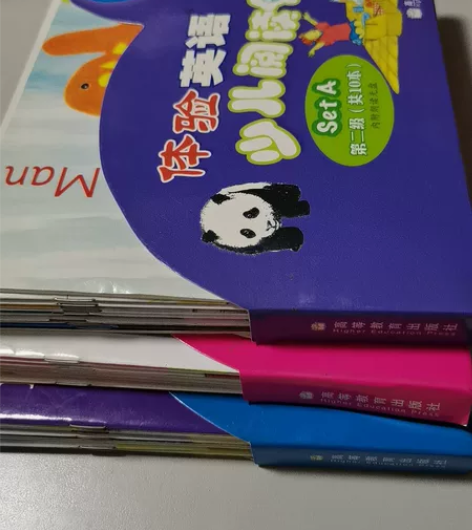 体验英语少儿阅读三套，每套10本，共30本...