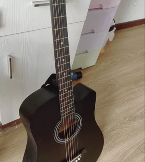 前男友送的38寸电箱款吉他，断离，清空，希...