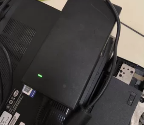原装200w 19v 10.5A 群光笔记...
