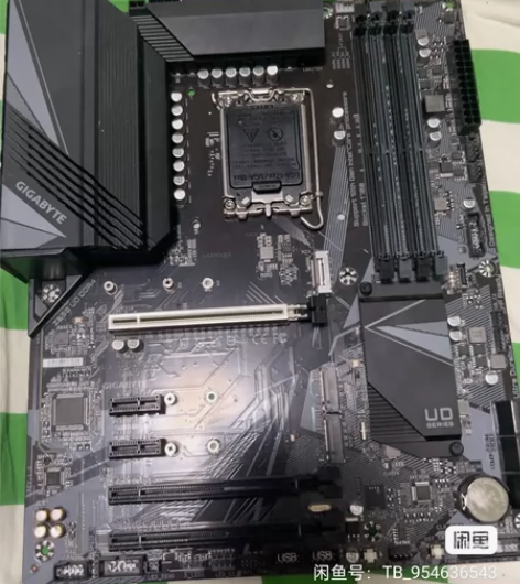 出技嘉z660 ud ddr4主板,换了白...