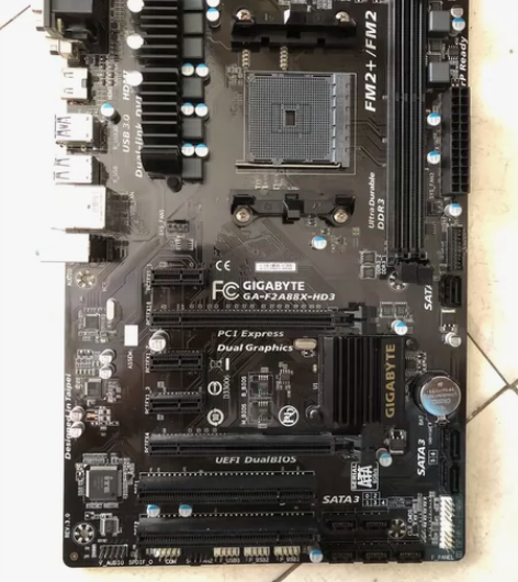 技嘉GA-F2A88X-HD3拆机主板,收...