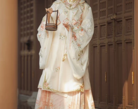 玉术花团酥新品原创汉服女明制马面裙重工刺绣...