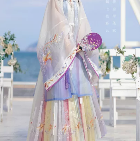 劲合【月光宝盒】明制汉服 几乎全新,仅穿过...