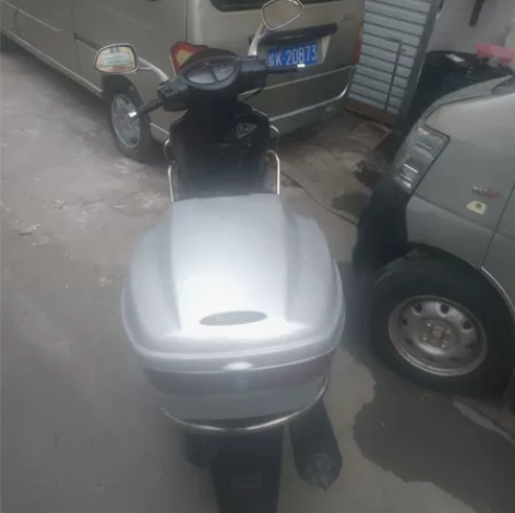 铃木踏板摩托车出售，低价不高，车况正常。机...
