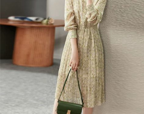 连衣裙雪纺碎花女中长款2023春气质名媛显...