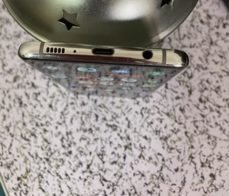 三星s10+手机 8+128g功能正常，屏...