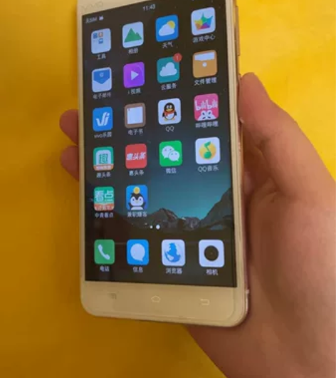 vivox6A 手机很新,屏幕完美,无拆无...