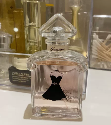 娇兰 小黑裙 香水 50ml 余量如图 感...