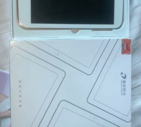 清华同方手机平板，当配件出售35元不包邮，...