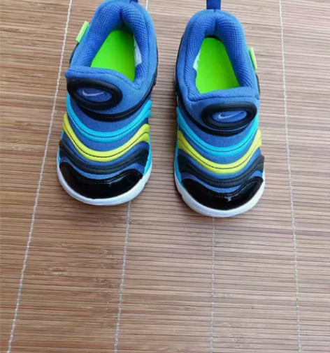 23.5码 耐克运动鞋 ...