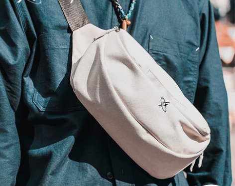 GYXX/光影行星斜挎胸包男运动腰包机能单...