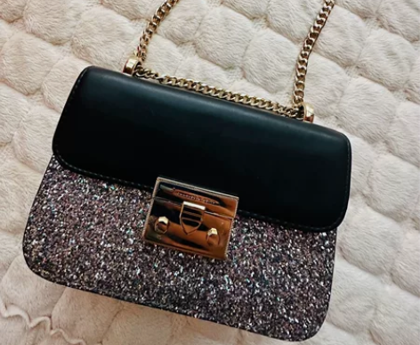 小CK斜挎包 可单肩背 可斜挎 有小瑕疵 ...