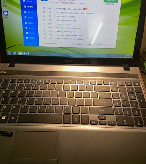 个人笔记本,新换的电池,新换的电源适配器,...