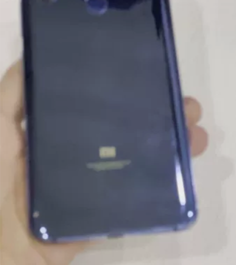 小米8蓝色 米8 6+128 无锁不是解锁...