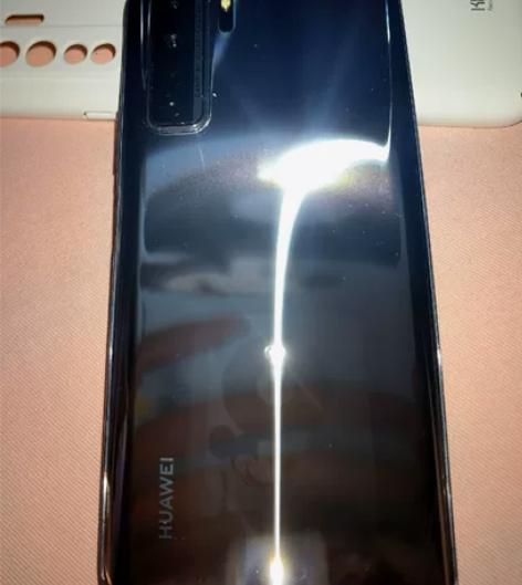自用华为Nova7se 8+128G 麒麟...
