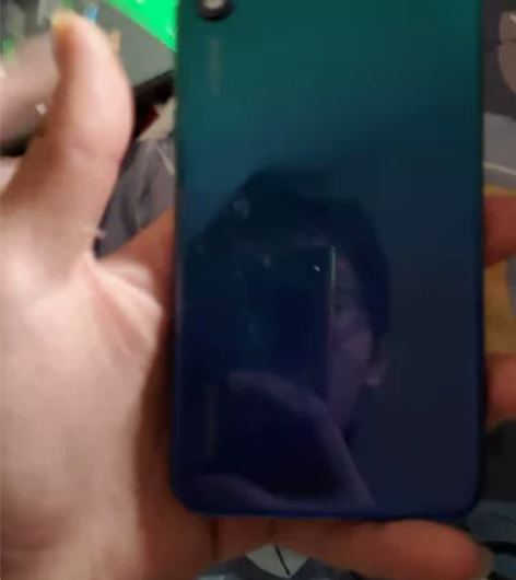 华为畅想十，自定义伊拉克战损限定版。可以拆...