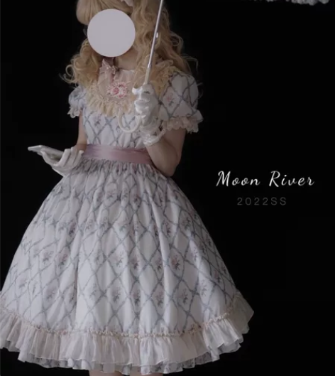 收，月亮河秘密玫瑰园 圆领m/l都可，35...