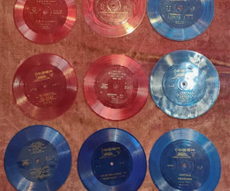 中国唱片，12张合拍（李谷一电影歌曲、丢戒...