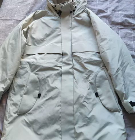 鸭鸭男羽绒服XL，版型不错，长款暖和。原价...