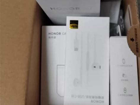 实体店买的荣耀80，买回来直接后悔了，但是...