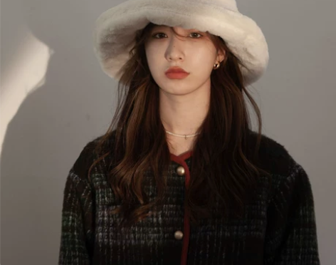 【礼遇价】帽子女秋冬秀款毛毛白色大头围盆帽...