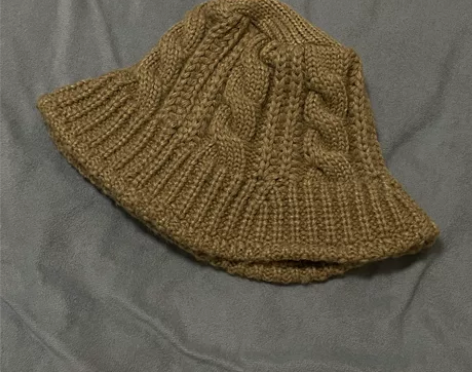 毛线帽秋冬渔夫帽 两个颜色都出，这是一个的...