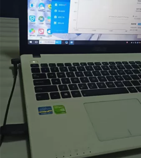 出个华硕A550C自用笔记本，   CPU...