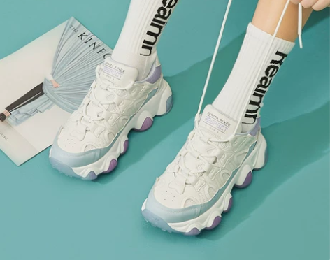 森马女运动鞋春秋厚底增高休闲果冻底潮ins...