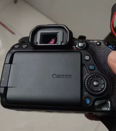 自用95新佳能80d 单反相机 成色很新...