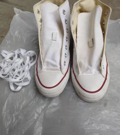 2020年春买的，对于我来说有点小码，我仔...