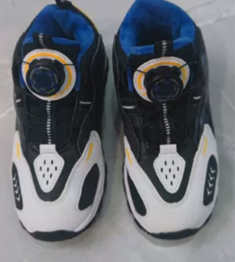 安踏男童鞋运动鞋31码19.5内长，没穿几...