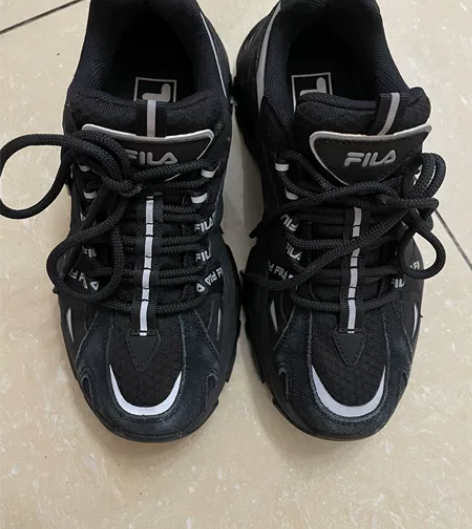 斐乐鱼刺鞋一代，商场购入保真，36.5码，...