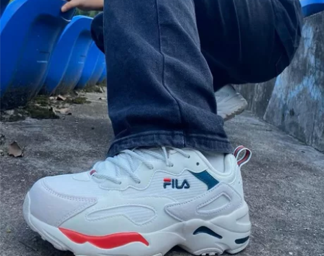 fila老爹鞋 可议价 绝对正 感兴趣的话...