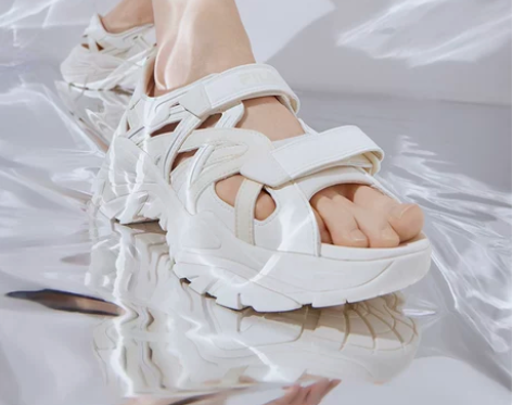 1【全智贤同款】FILA斐乐女鞋鱼刺凉鞋2...