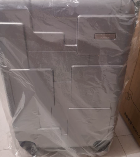 全新未拆封ELLE20寸行李箱拉杆箱可以带...