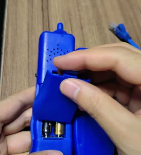 网线寻线仪，对线仪。功能完好，发货前可以拍...