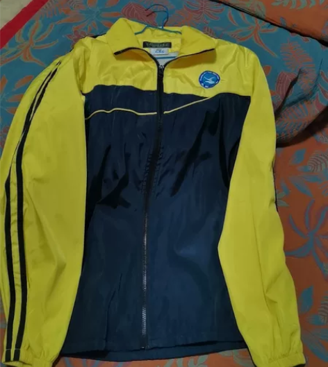 儿子高中穿过的校服上衣!适合175~180...