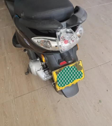 比亚乔都市飞翔fly125踏板，成色9.8...