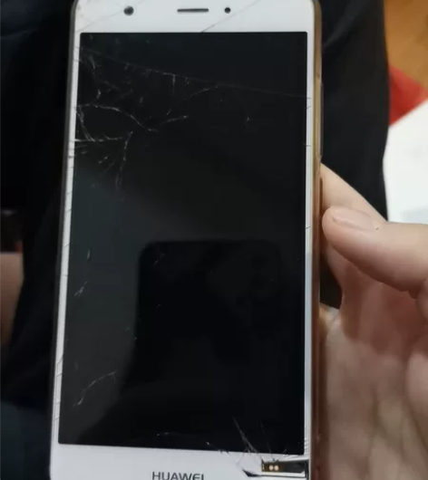 华为nova 应该是16年年末 当时跟着代...